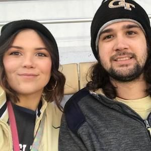 Meet your Posher, Tia